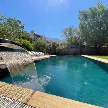Paradise Villas Вилла *